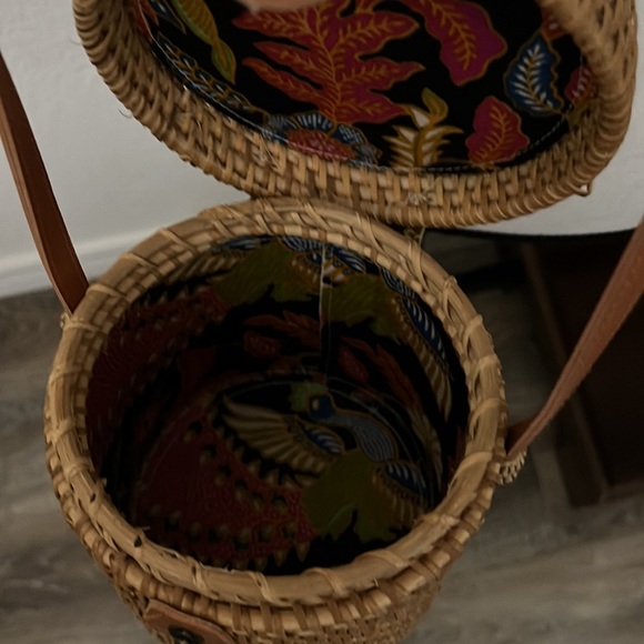 NWOT Rattan cylinder purse! 🌲 Boho bucket bag! - Picture 6 of 7